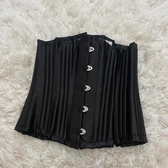 Steel bone corset - Picture 1 of 6